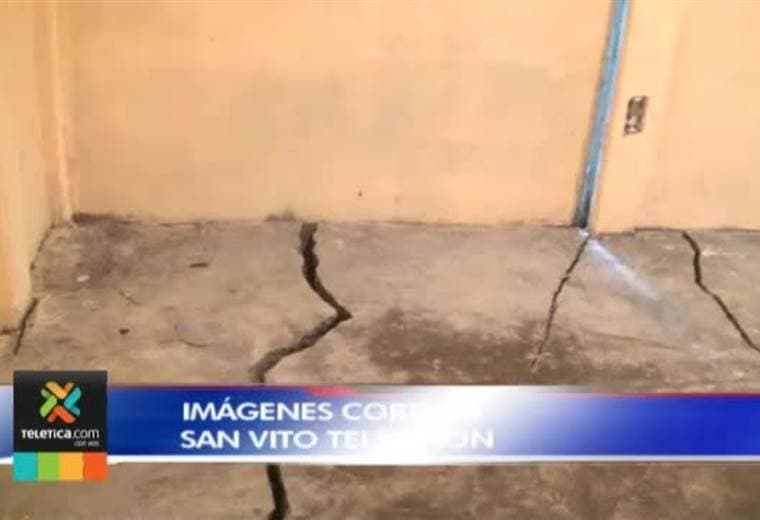 Seis familias de San Vito de Coto Brus fueron desalojadas de sus viviendas por grietas en el terreno