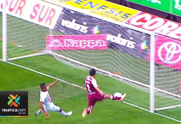 Dejarse el liderato no siempre fue sinónimo de título en el Saprissa