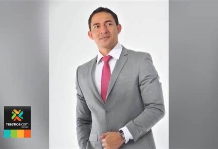 oijanaliza audios de Whatsapp  por extorsión