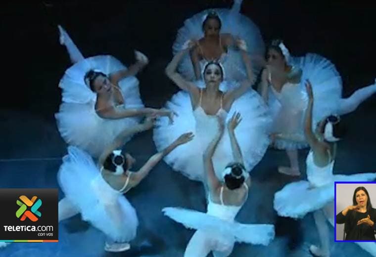 Primera función de la obra 'El lago de los cisnes' será para 800 niños de escasos recursos