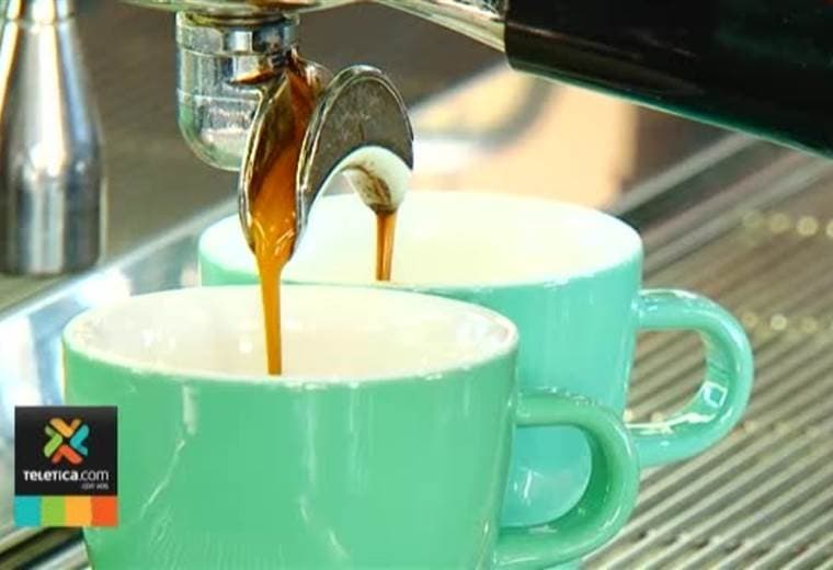 Icafé impulsa capacitación en colegios para la preparación del café