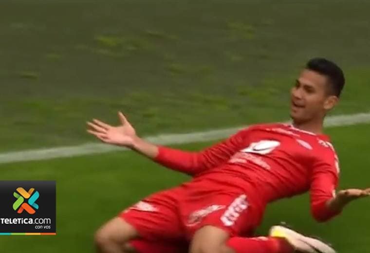 Deyver Vega podría abandonar el fútbol de Noruega