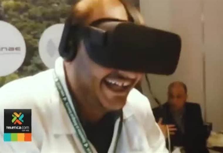 Biodiversidad de Costa Rica llega a Egipto por medio de gafas de realidad