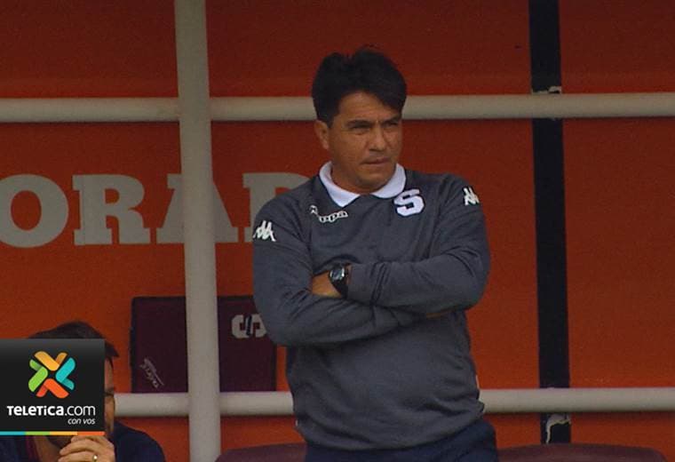 Vladimir Quesada no sabe lo que es perder en casa como técnico morado