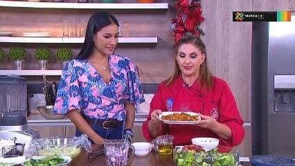 Receta: Ensalada navideña con aderezo de fresas