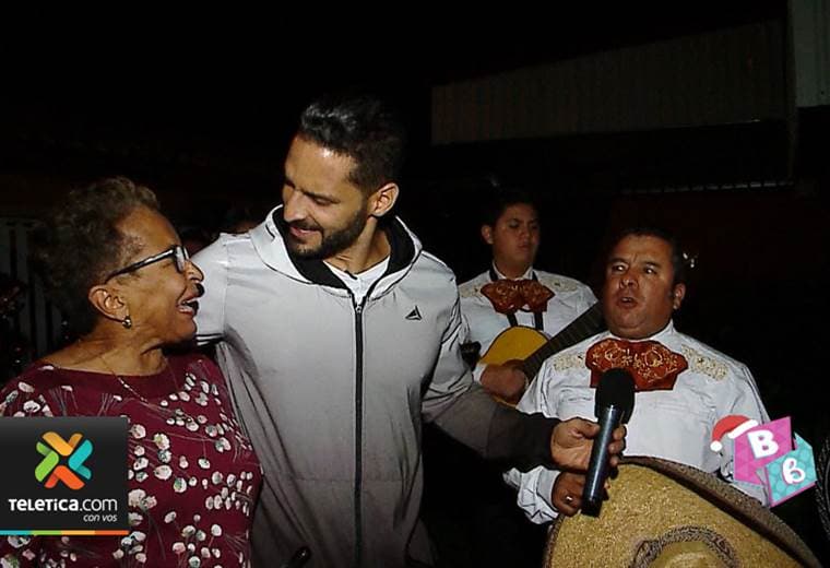 Conozca cómo pasa Navidad el presentador Bismarck Méndez 