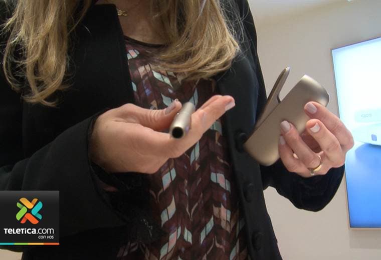 Nuevo dispositivo electrónico calienta el tabaco en vez de quemarlo