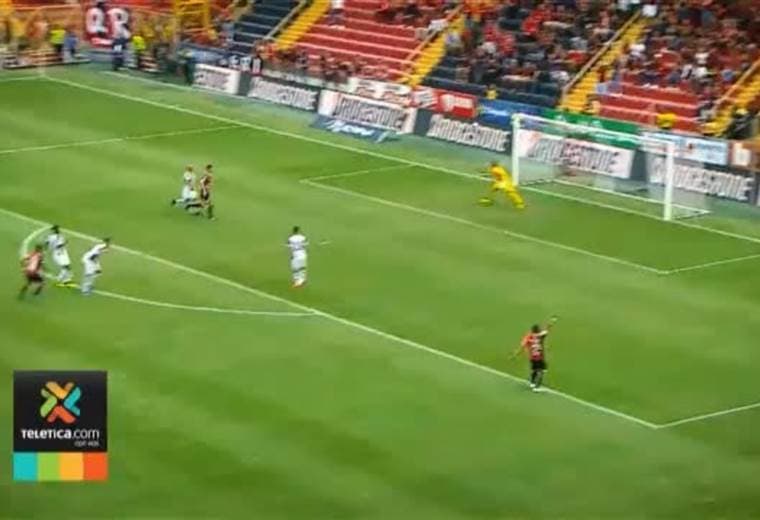 Alajuelense jugará a las 11am porque siempre gana cuando juega a esa hora