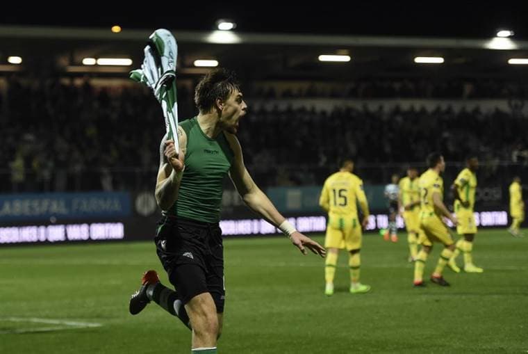 Sporting de Lisboa derrotó al Tondela en el último minuto.|AFP