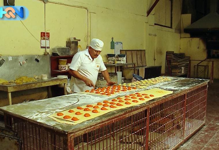 Sí usted es oriundo de Tibás, de fijo ha escuchado hablar de la Panadería Villobos, años de existencia pero más aún, de sabor y tradición.