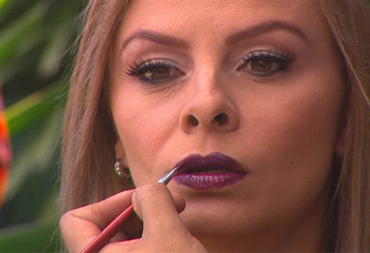 Aprenda a maquillar correctamente sus labios