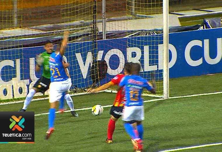 Juegos de Concacaf dejaron siete falencias entre el fútbol mexicano y el tico