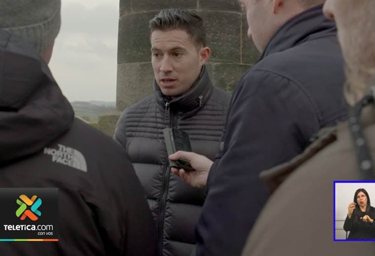 Bryan Oviedo es cada vez más regular con el Sunderland pese a mala situación del club