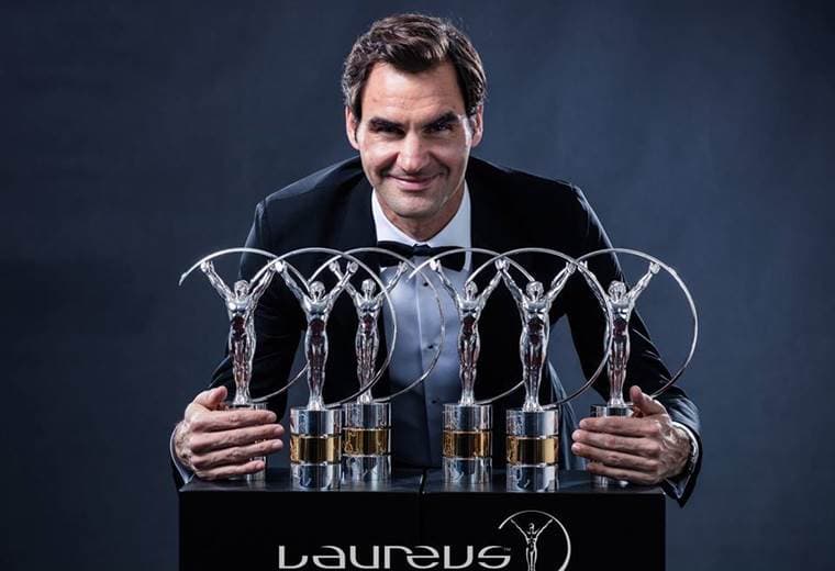Roger Federer recibió el premio Laureus 2018 a deportista del año.|Laureus en Facebook