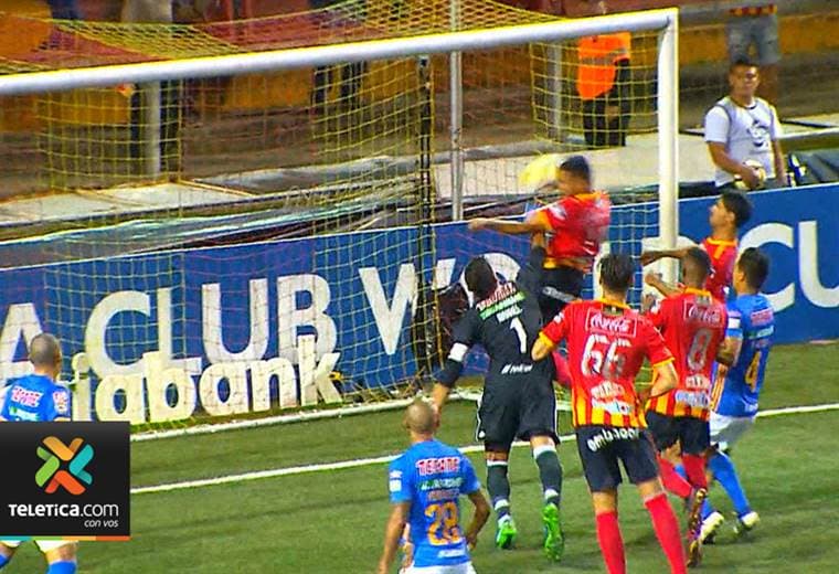 Jairo Arrieta llegó a 13 goles en Concacaf