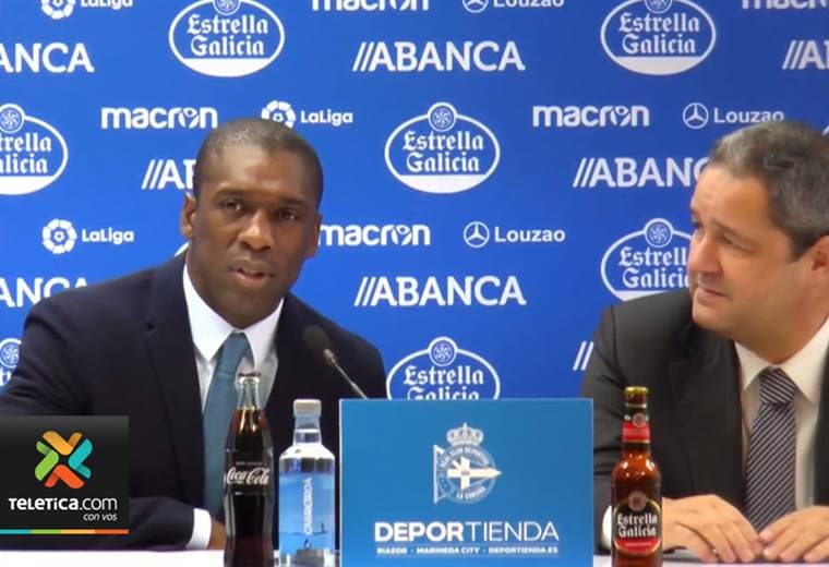 Clarence Seedorf se une a grandes exjugadores que dirigen a ticos en el exterior