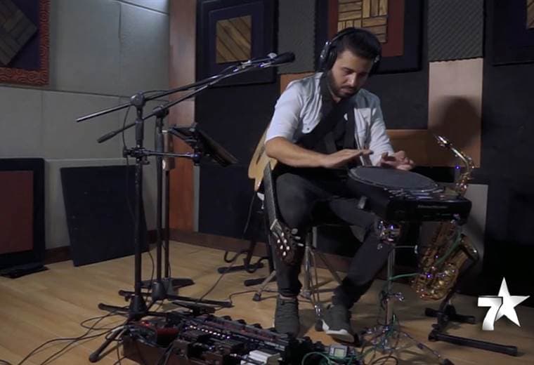 Luis Diego Romero es un músico costarricense, tiene 27 años, y desde los 7 estudia música.