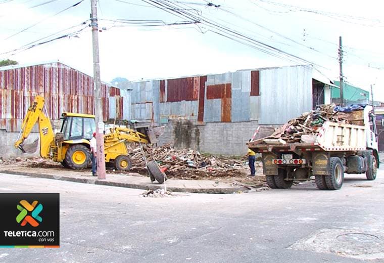 Casas abandonadas preocupaban a los vecinos de Paso Ancho