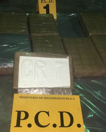 Fotografías cortesía de la oficina de prensa del Ministerio de Seguridad Pública.  