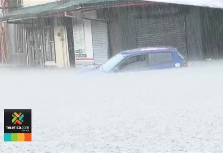 Antes de fin de años se espera que entre a regir código hídrico para reducir inundaciones urbanas