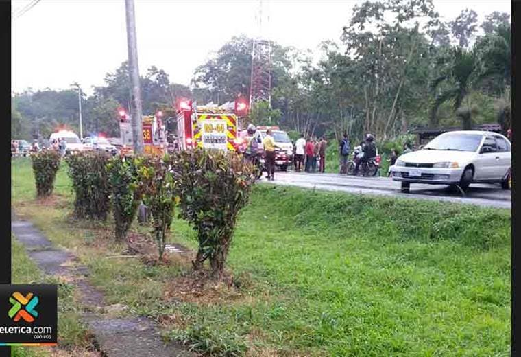 Motociclista muere luego de que un vehículo blindado le cayera encima en Guápiles