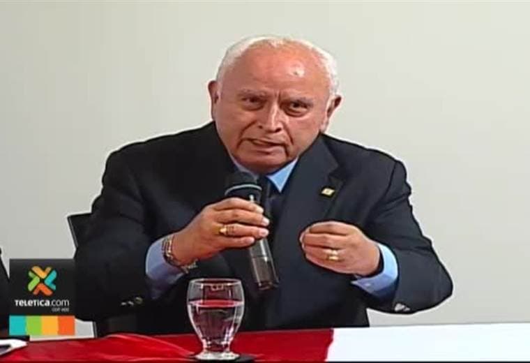 Candidato Carlos Alvarado del PAC presenta a su eventual equipo económico