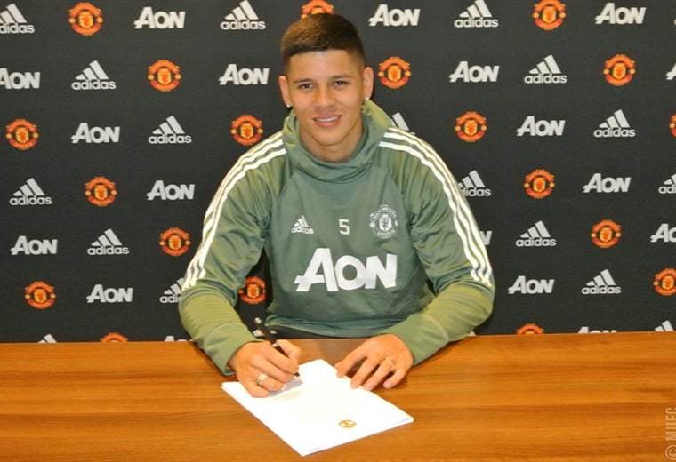 Marcos Rojo, defensor argentino del Manchester United. 