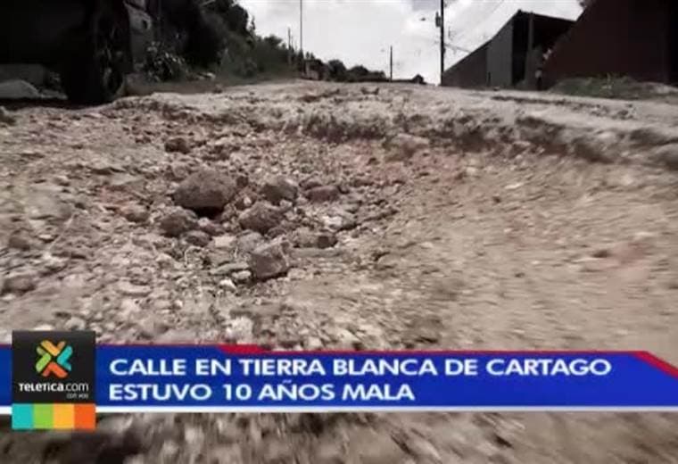 Calle en Tierra Blanca de Cartago estuvo 10 años en mal estado