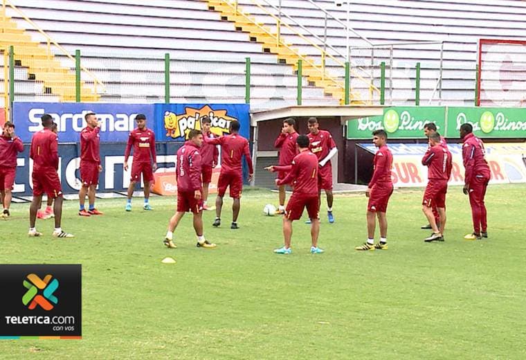 Jugadores del Saprissa ven como una obligación terminar líderes de la fase regular