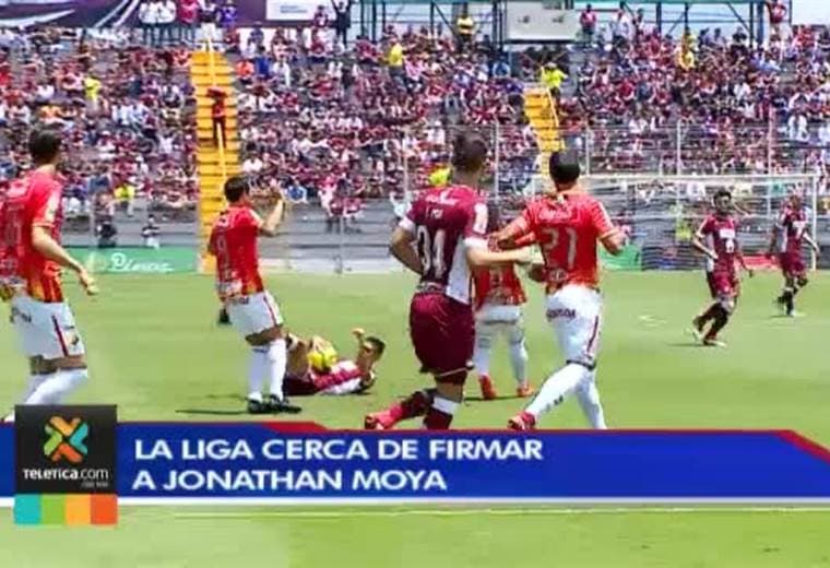 Directiva Alajuelense dio el visto bueno para la contratación de Jonathan Moya