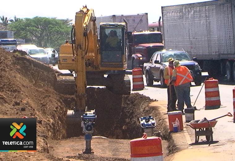 Cierre parcial y nocturno en el cruce del aeropuerto Juan Santamaría por Instalación de tubería