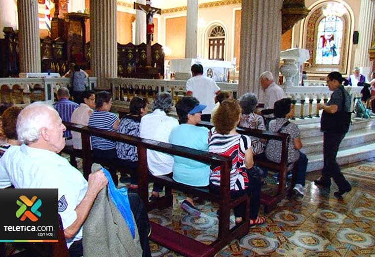 200 Sacerdotes confesaran en Semana Santa