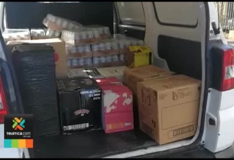 Las autoridades han decomisado más de 7.000 botellas de licor