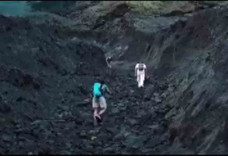 Grupo de jóvenes subió el volcán Arenal de manera ilegal