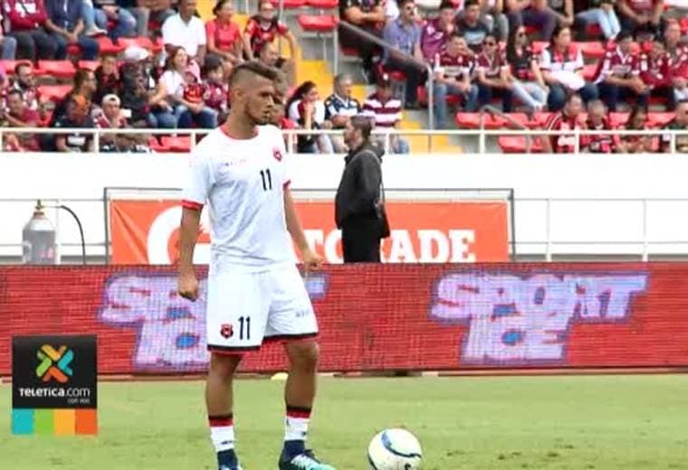 Alajuelense está cerca de anunciar la renovación de sus tres jugadores hondureños