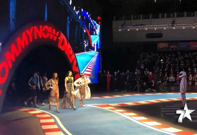 Continuamos nuestro recorrido por las semanas de la moda más importantes del mundo. La semana pasada, visitamos el London Fashion Week de la mano de nuestra colaboradora y amiga WHitney Valverde, del blog Whitney's Wonderland. 