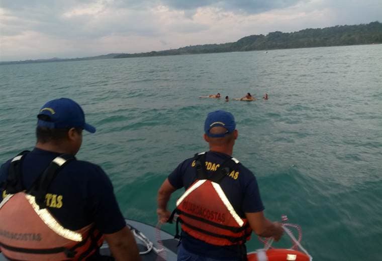 Guardacostas salvaron 55 vidas y previno a 2.768 ante alguna imprudencia en Semana Santa