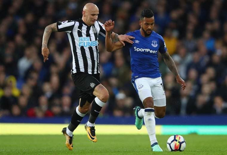 Theo Walcott, delantero inglés del Everton. 