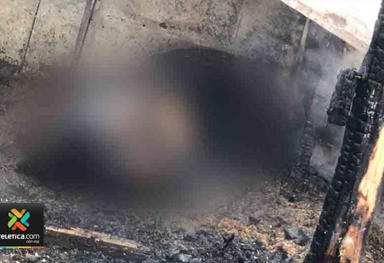 Un caballo murió y otro resultó herido en incendio en caballeriza en Cartago