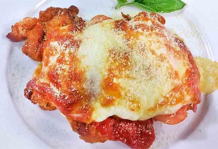 Receta: Milanesa de pollo a la napolitana