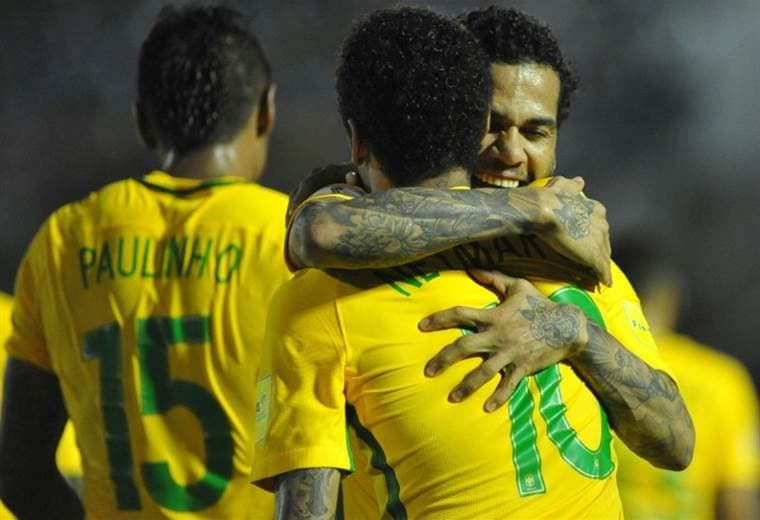 Dani Alves, lateral derecho de la Selección de Brasil. 