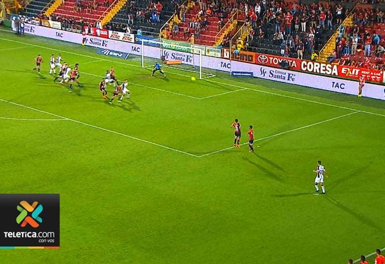 Morados y rojinegros llegan al clásico empatados en la tabla de posiciones