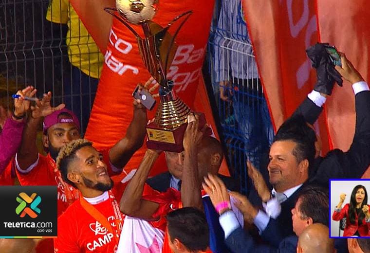 En Saprissa y Heredia hay jugadores con varias estrellas de campeones