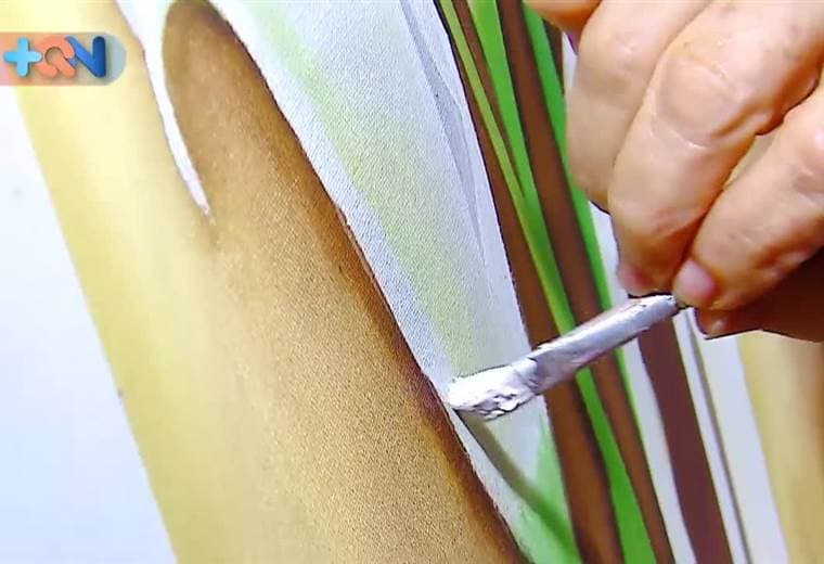 Doña Bella es de esas mujeres que le hacen a uno quitarse el sombrero, como dirían popularmente. Ella se casó con un hombre quién había enviudado dos veces y crio a sus cuatro hijos, luego tuvo 6 más de los cuales tres nacieron con discapacidad visual. La vida siempre le ha puesto pruebas y ella accedió a contarnos su historia como motivación para otras madres.