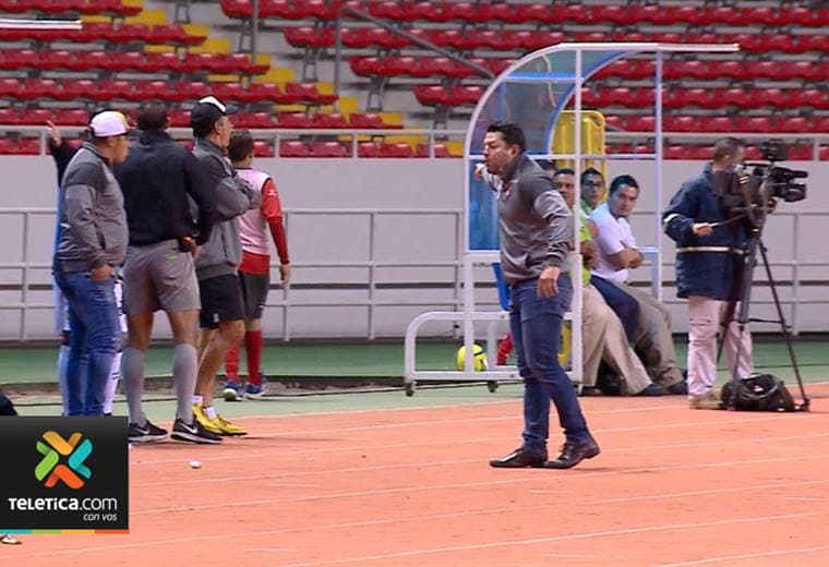 Jafet Soto criticó a los juntabolas por perder tiempo