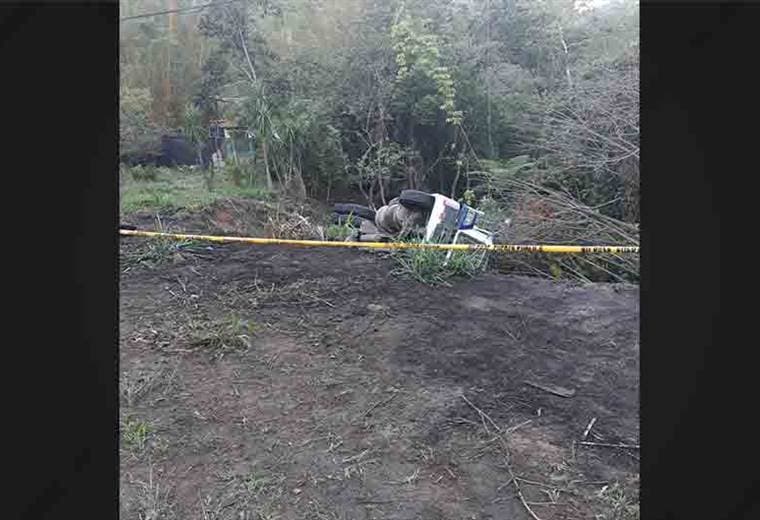 Trailero fue asesinado y lanzan vehículo en Cambronero