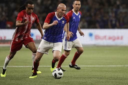 Zinedine Zidane, durante un partido de homenaje  los campeones del mundo de Francia 98.|AFP