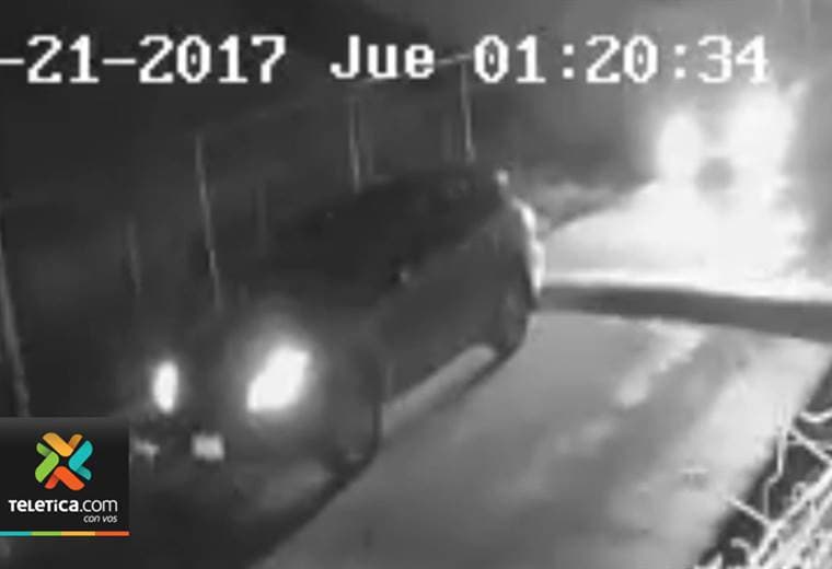 Videos del aeropuerto muestran a sospechosos de asesinar a alemana para robarle