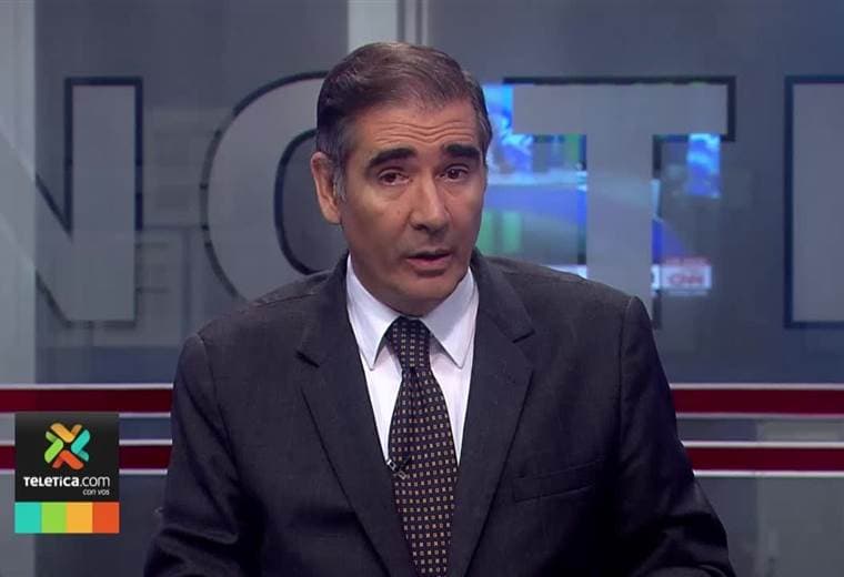 Fuertes lluvias convierten en ríos varias calles de Desamparados