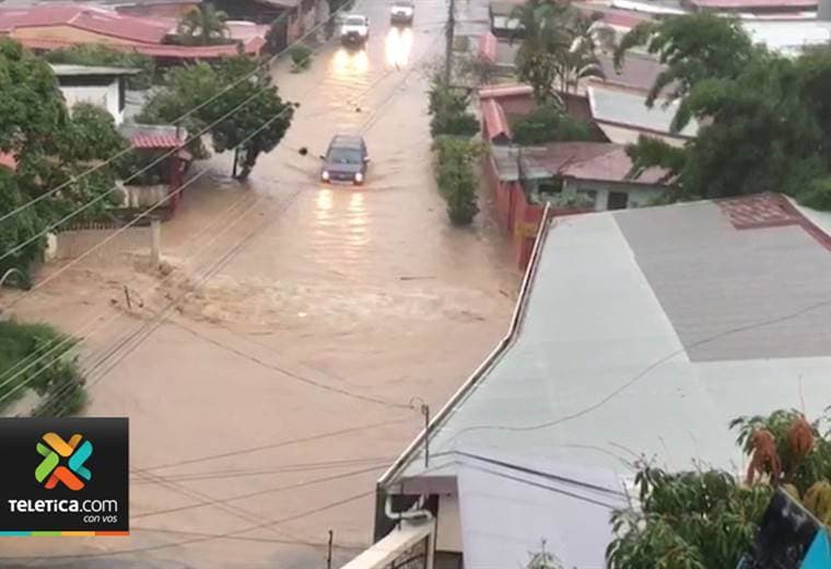 Varias zonas del país están afectadas por inundaciones, caídas de árboles y granizo
